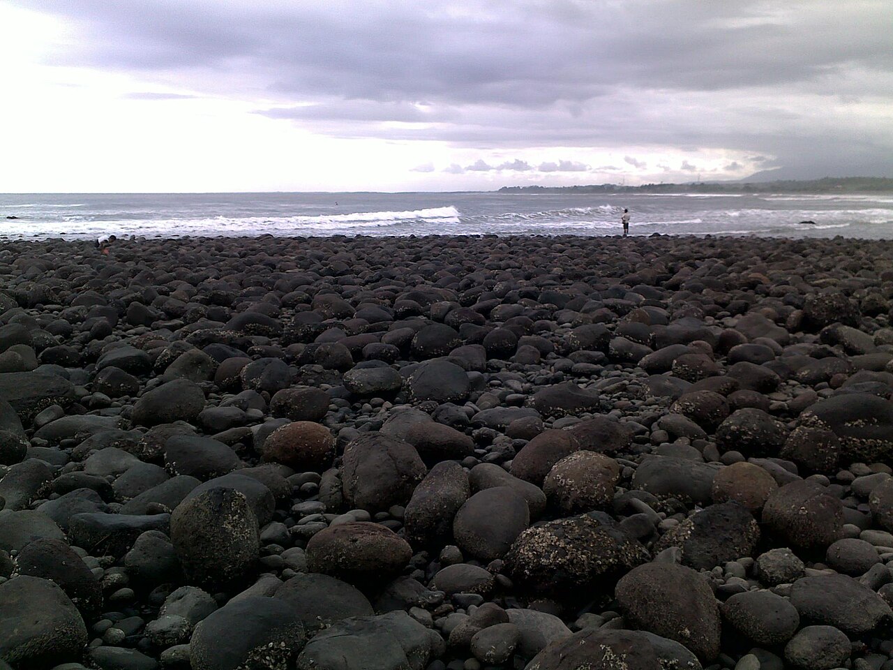 Pantai Medewi